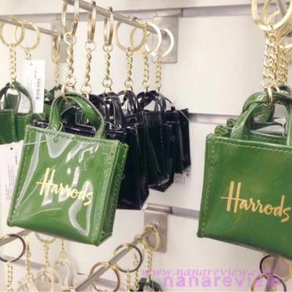 Harrods Glossy Green Tote Keychain - Picture 8 of 9